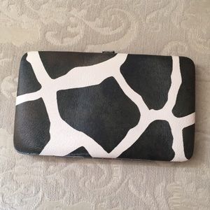 Giraffe print wallet.